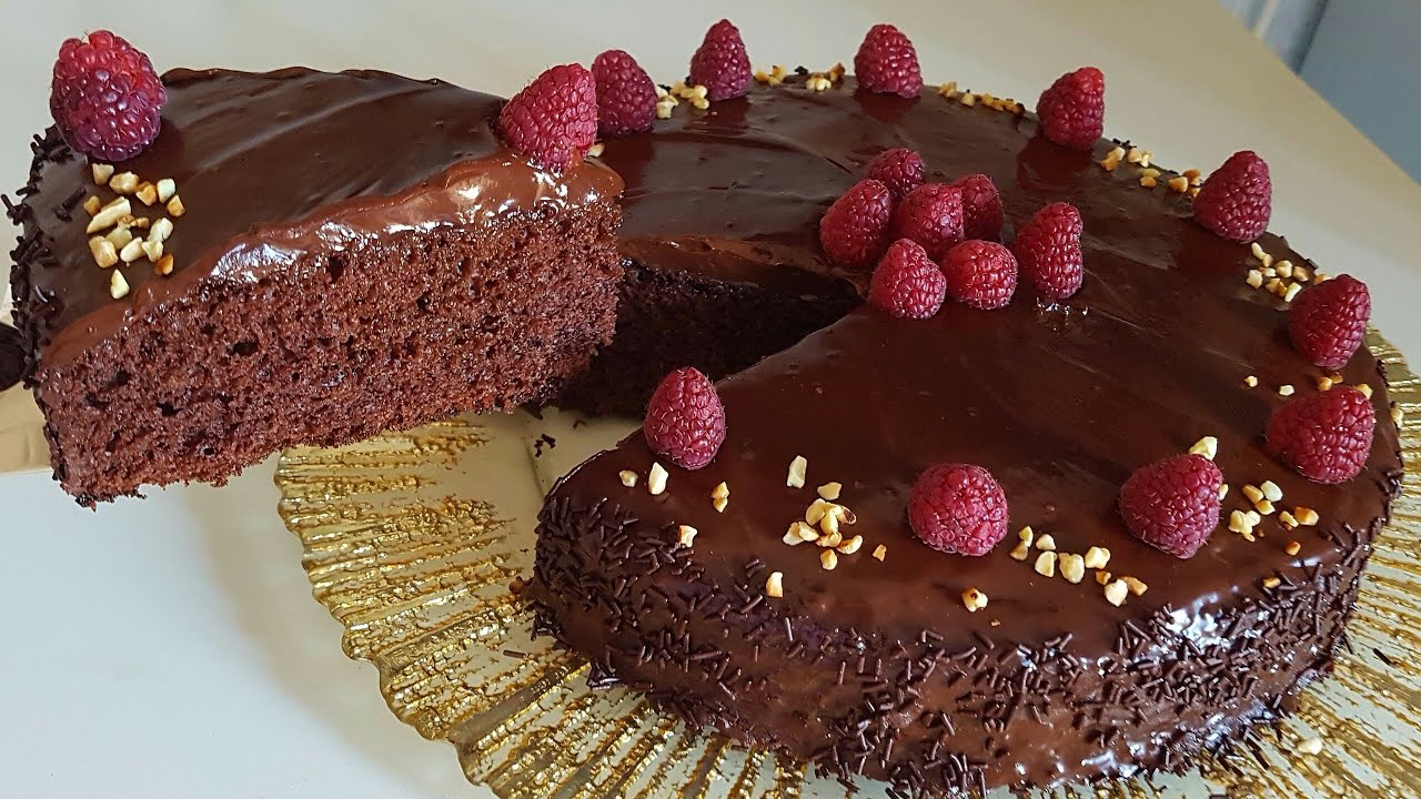 كيكة العيد كيف طلبتوها رائعة ، خفيفة و لذيذة بمكونات بسيطة و مذاق مميز