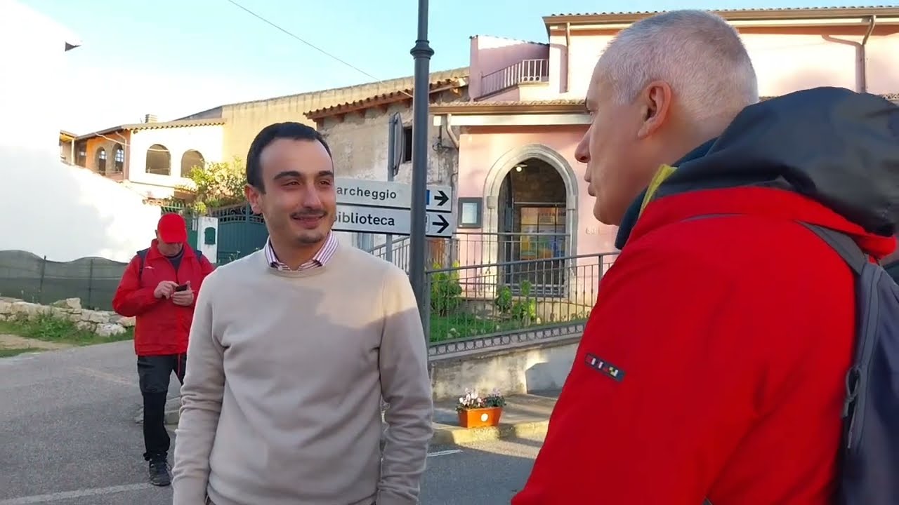 GESTURI. PERIPLO PAESI GIARA. L'incontro col sindaco Emilio Serra a conclusione dei 75 km.