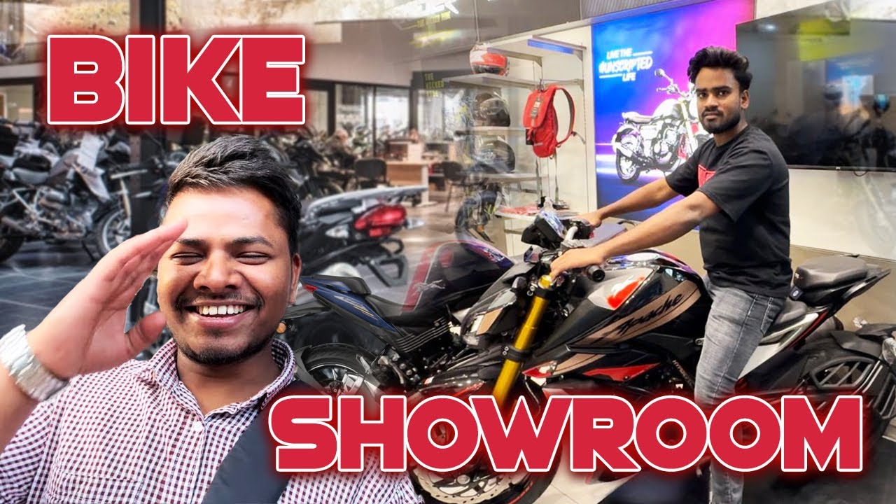 Friend ki New Bike 🏍️ | Bike Showroom Visit | Excitement Level High 😍#bike #newbike #vlog