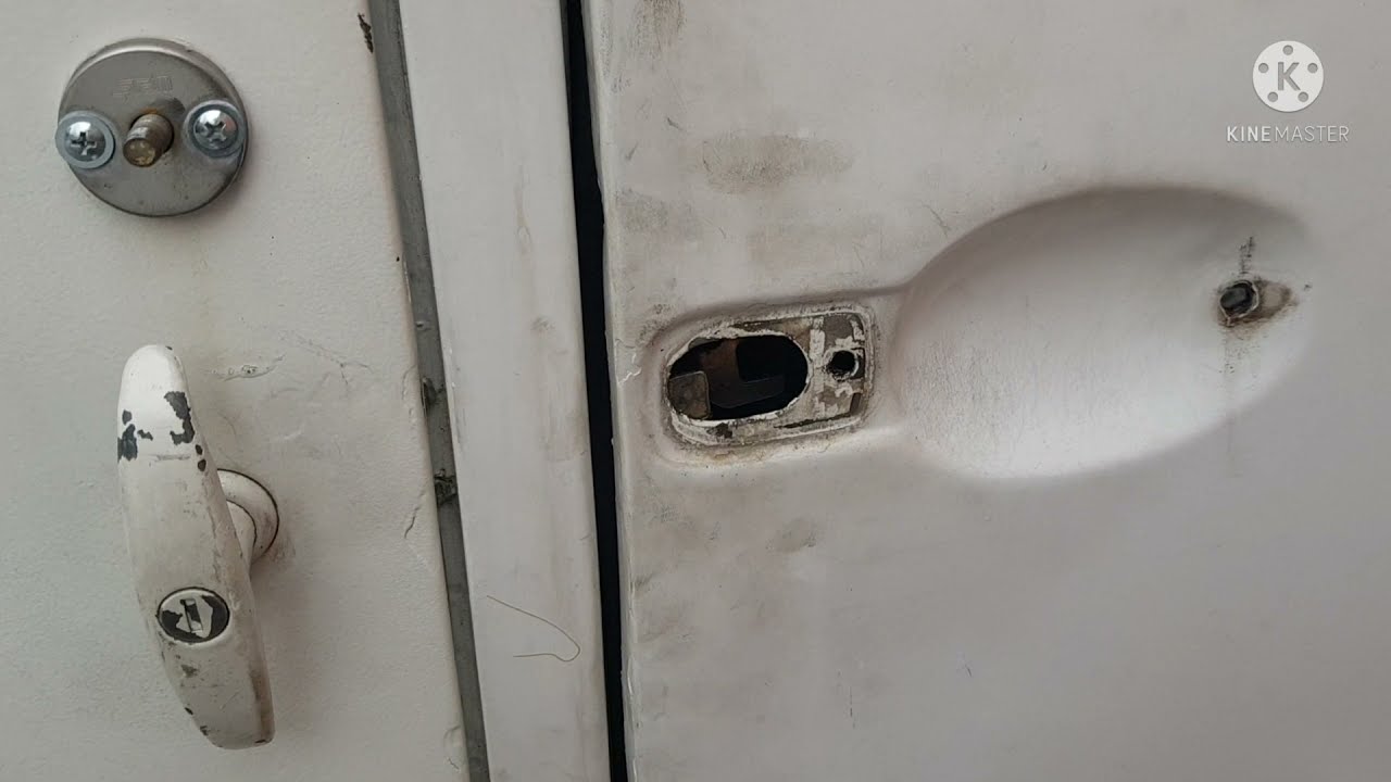 Instalação da fechadura da porta da Kombi