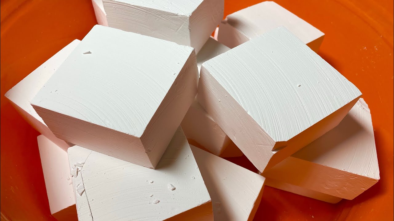 16 Crispy Plain Jane Chalk Blocks
