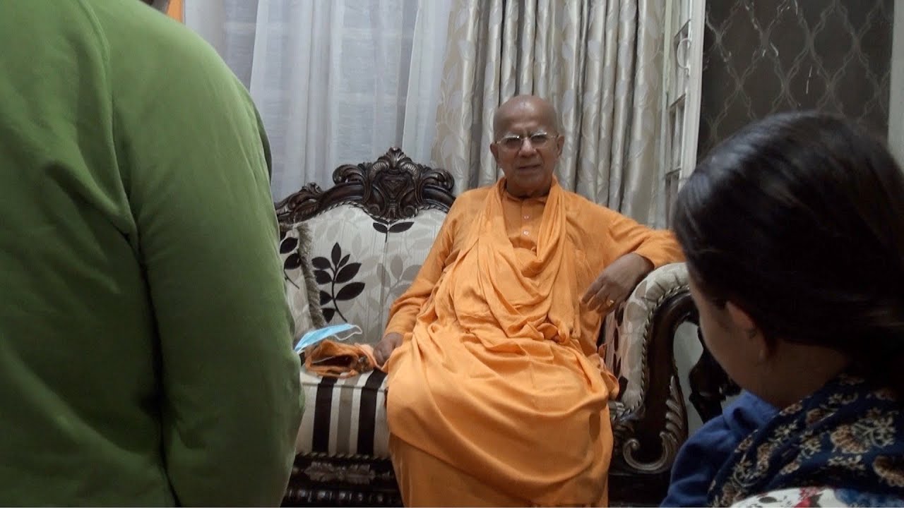 HH GKG Vrindavan 9 3 2021 evening personal darshan for disciples (international)