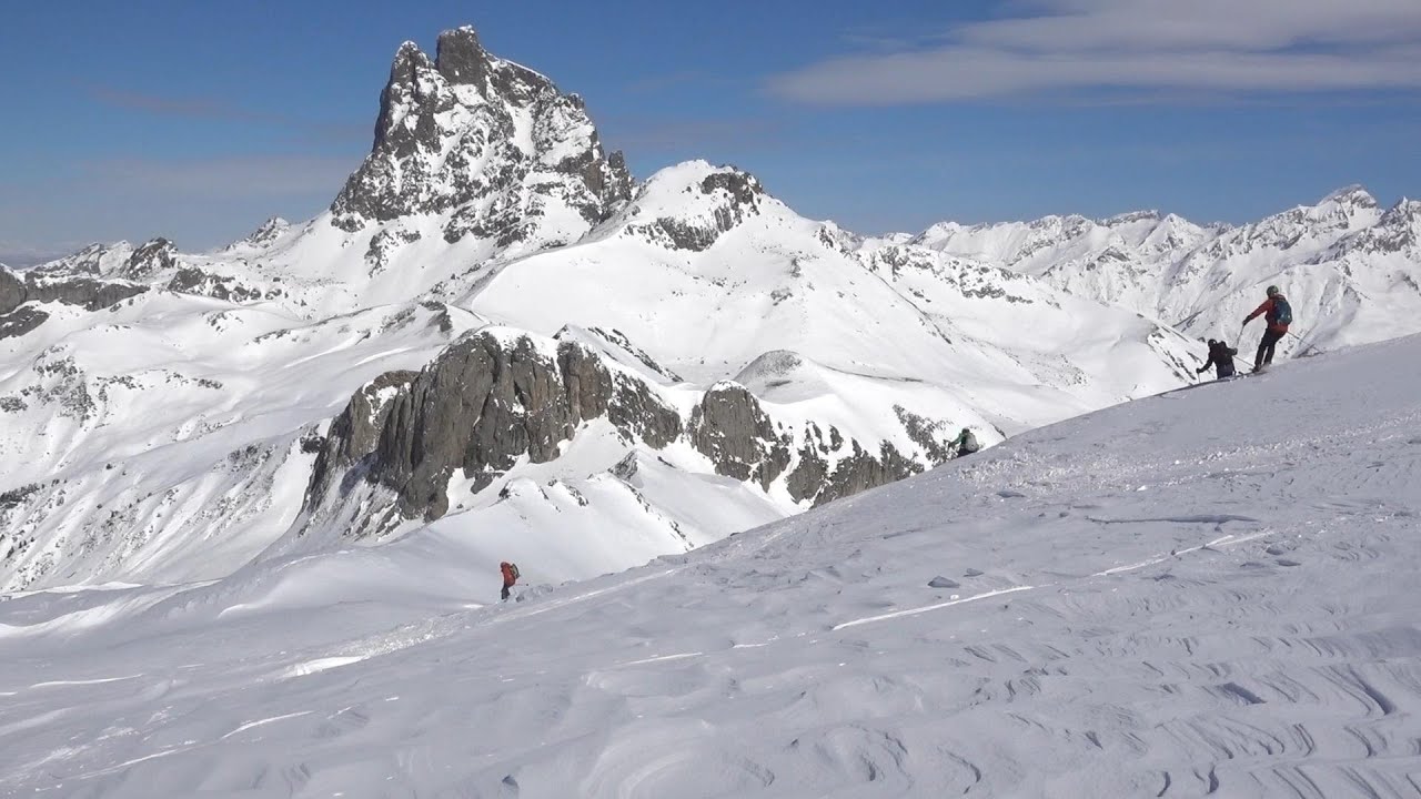 Esqui de montaña al Pico de la Canal Roya en el Pirineo francés: ¡Así es la aventura!