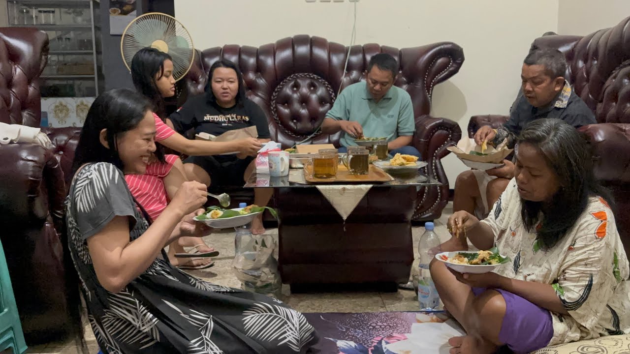 SAHUR NENG GENE ANAK WEDOK NGGER-Lina ape tuku omah solo😍🥰😇❤️👏✅