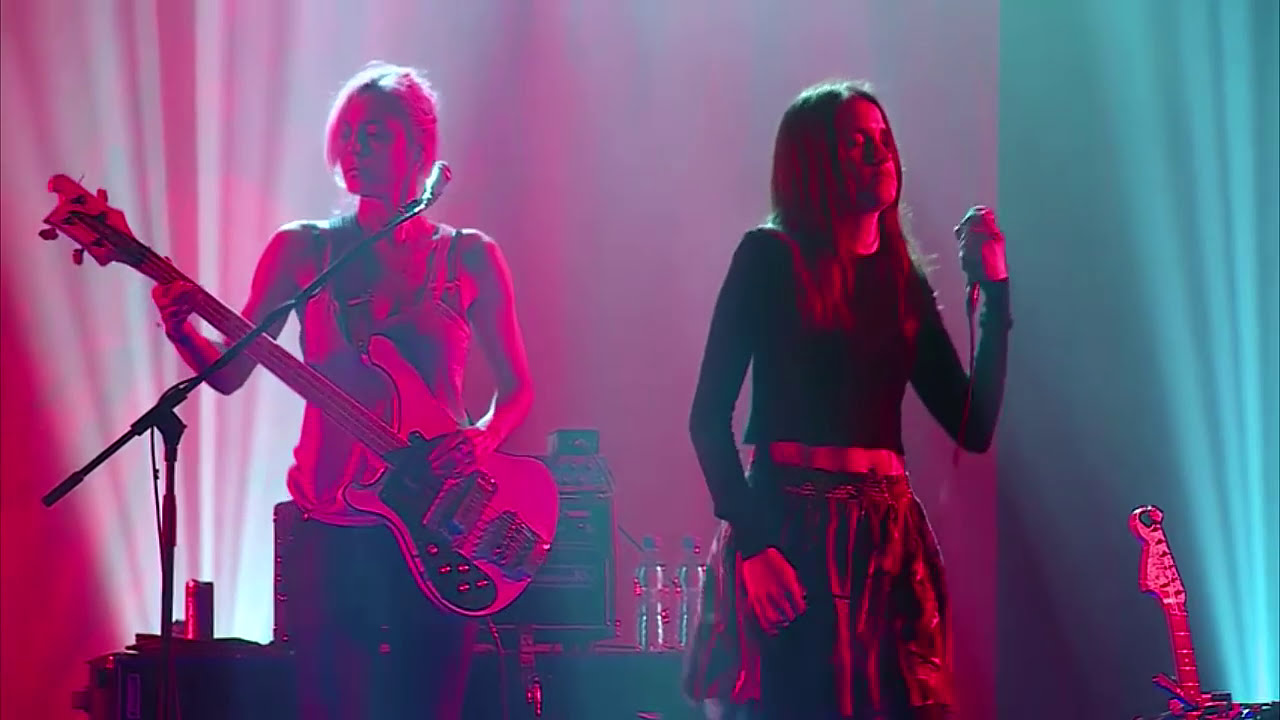 Warpaint live at Open'er Festival 2014