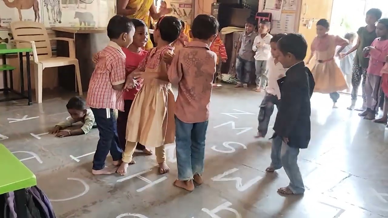 अंगणवाडी म्हणजे मुलांना सक्ती शिक्षण नसावे ,तर हसत- खेळत आनंदी शिक्षण होय.🙏🥰👍