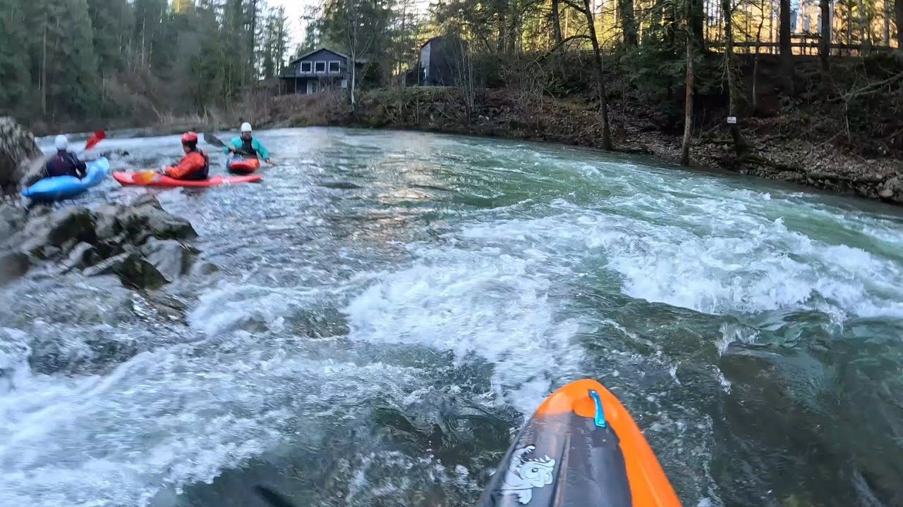 Kayaking the Washougal at High Water // 7.72' // December 2025