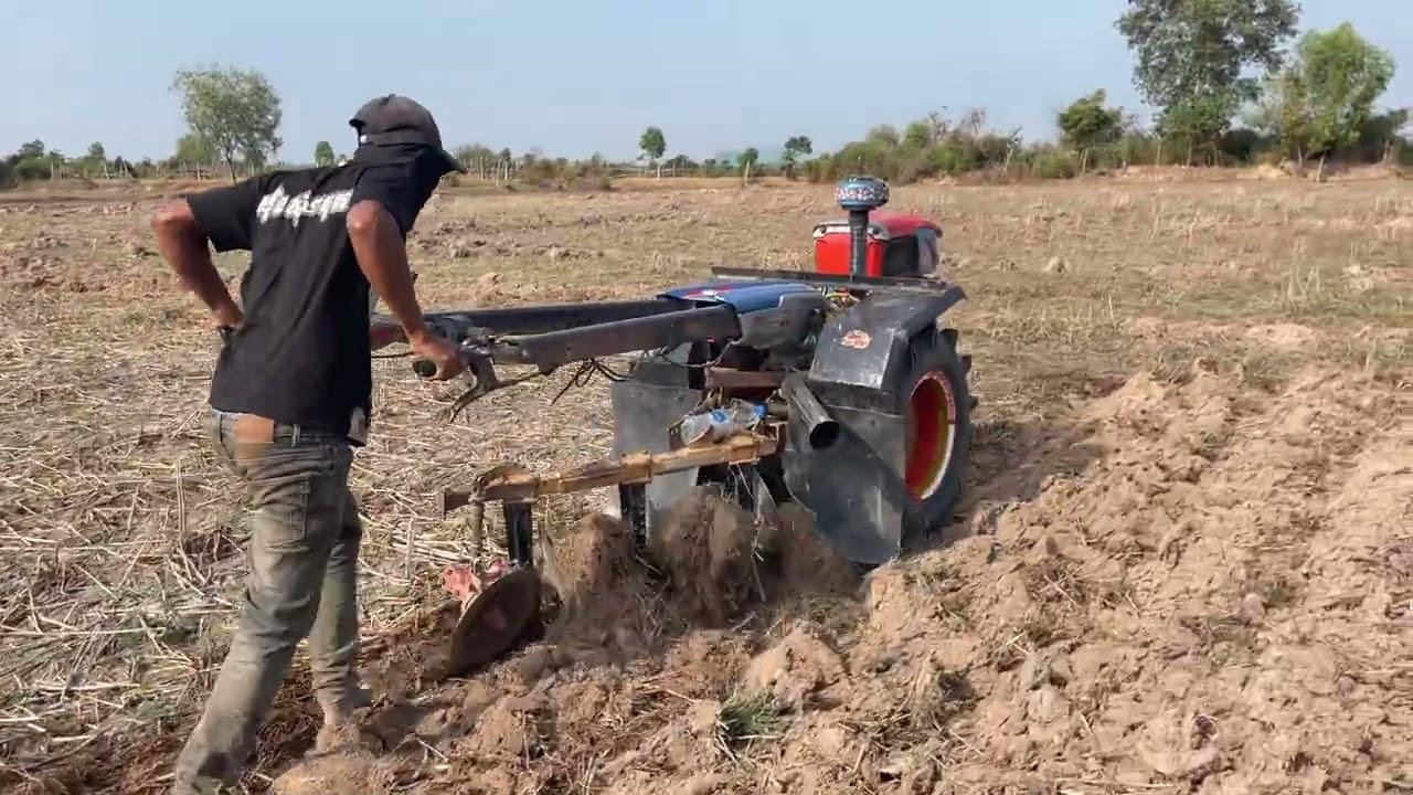Kubota ZT 155 Plowing 