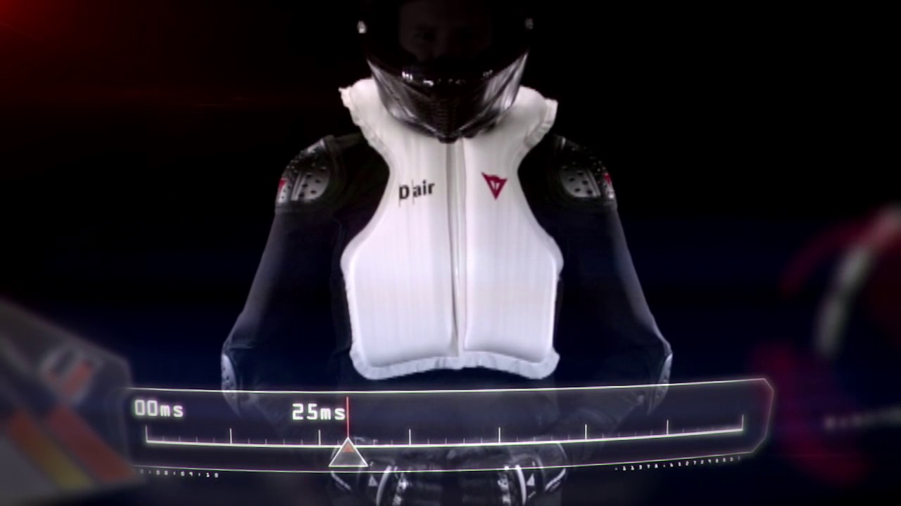 Dainese Motorbike airbag D air&reg; Street faster than blink of an eye!