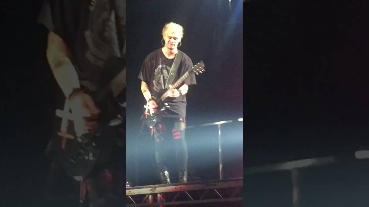 Michael Clifford's Outstanding Guitar Skills