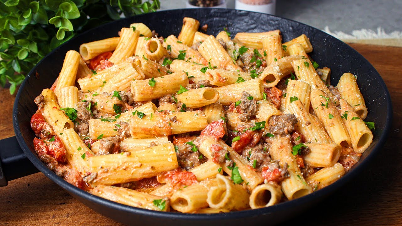 Meinem Mann hat es sehr gut gefallen! Pasta mit Hackfleisch! Einfach und unglaublich lecker!