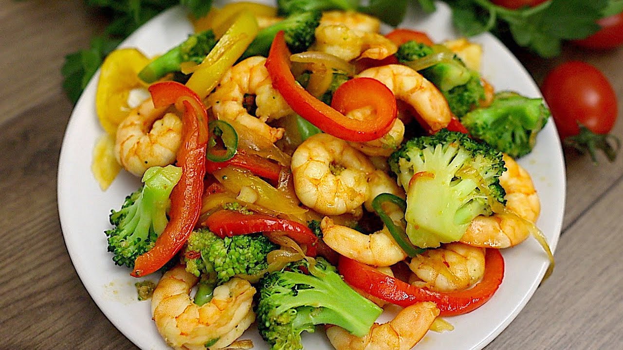 Das beste Rezept für Garnelen mit Gemüse in einer Pfanne! Schnell, einfach und lecker!