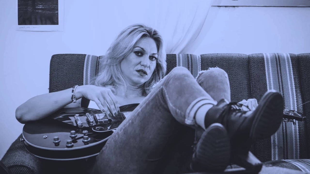 Lili Gee -  Između sve je tako slatko