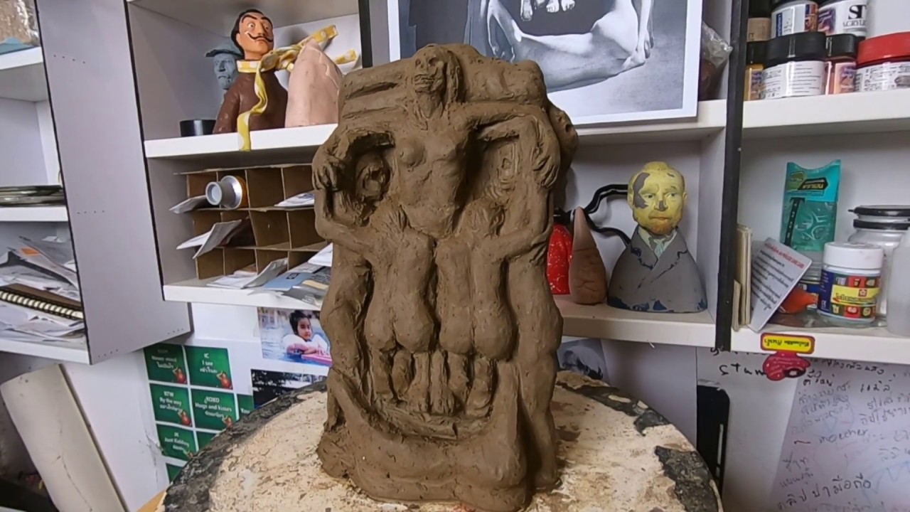 Skulls and the Female Form