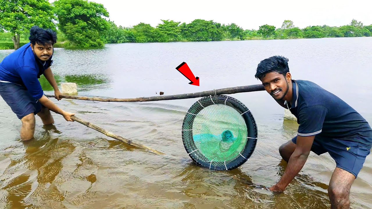 பழைய Bike Tyre வைத்து மீன் பிடிக்கலாம் வாங்க|Old bike tyre fish trapping|Mr.village vaathi