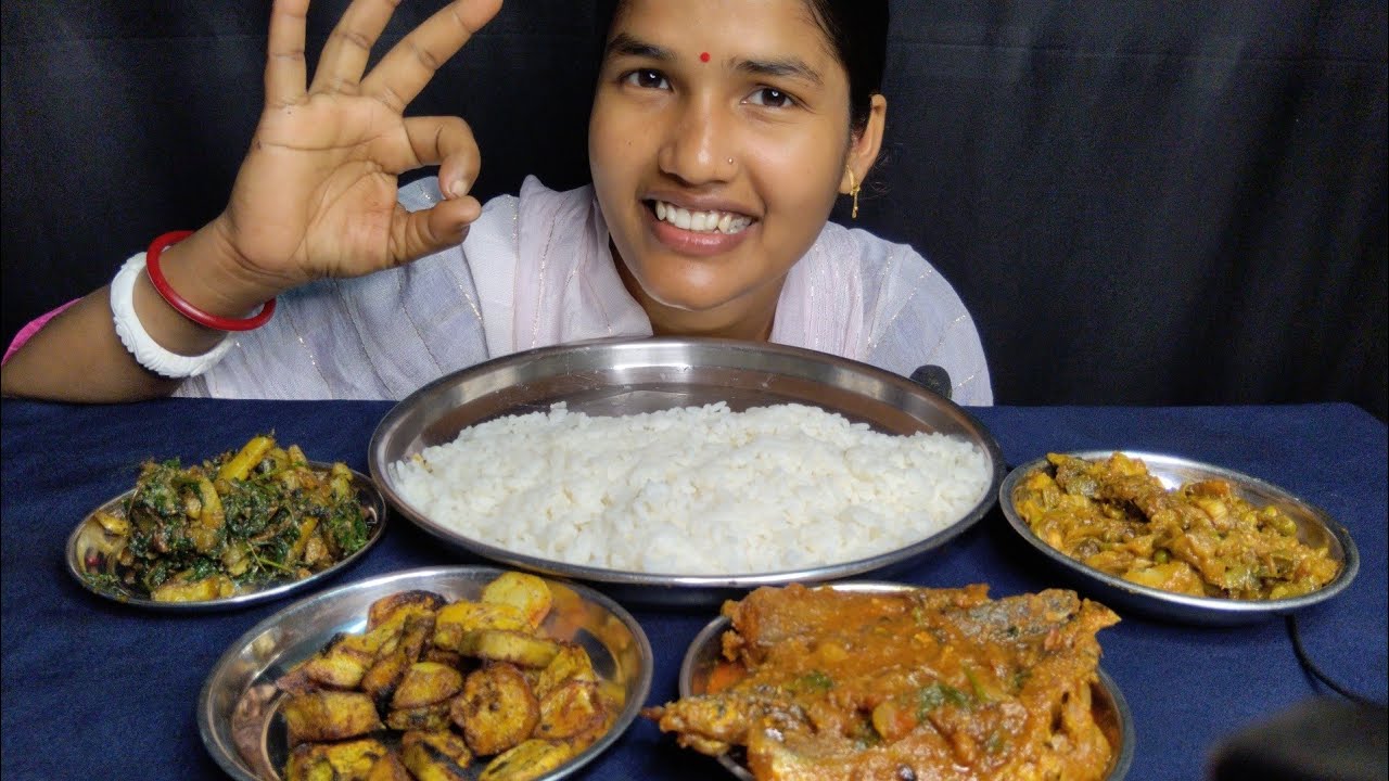 Eating show spicy fish curry and banana fry cabbage curry মজাদার খাবার ভিডিও