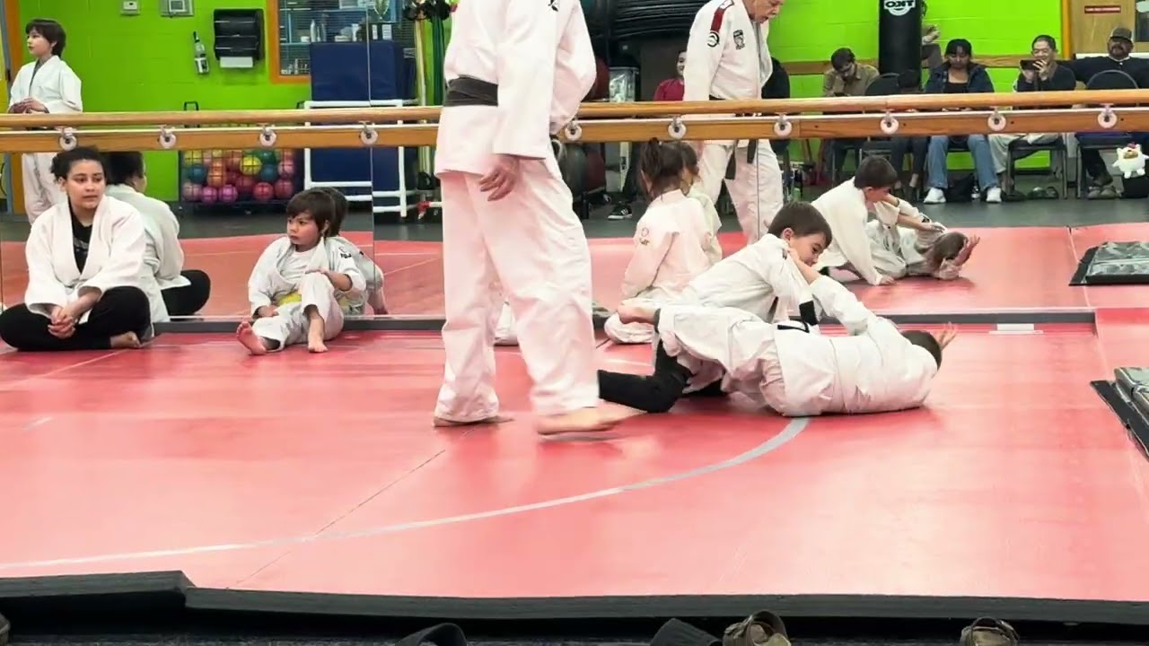Judo kids little boy randori sparring drill 