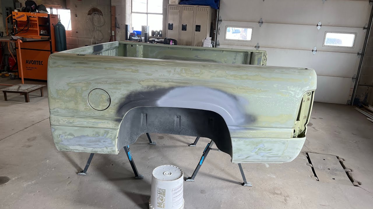 Bed liner paint job. ￼Using Bullyliner bed liner on 2nd Gen Dodge Ram part 1