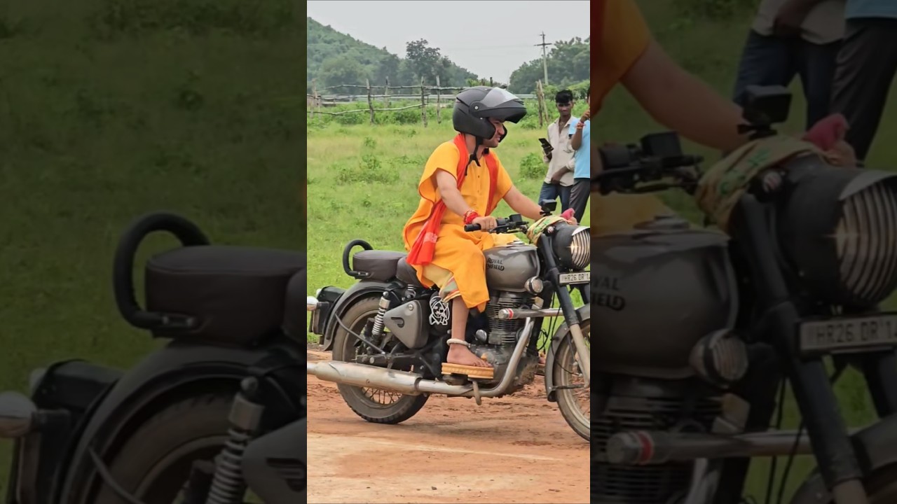 बागेश्वर धाम सरकार बुलेट चला चुके | Main Nikla Gaddi Leke 