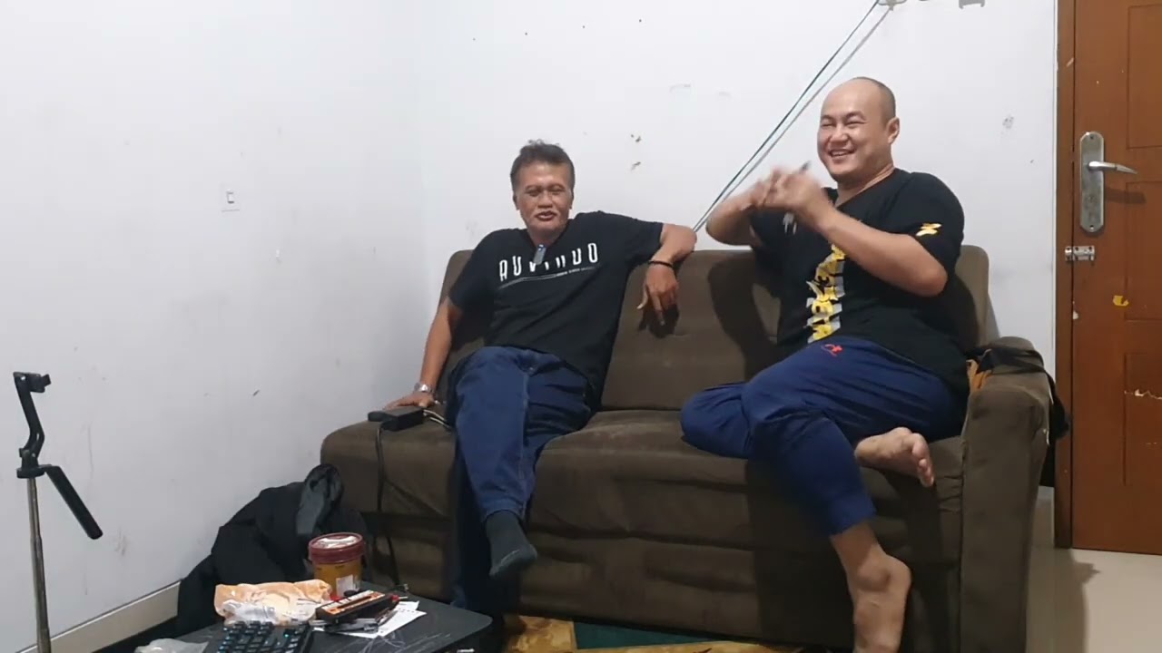 Santai Bareng Designernya Kabelsetan