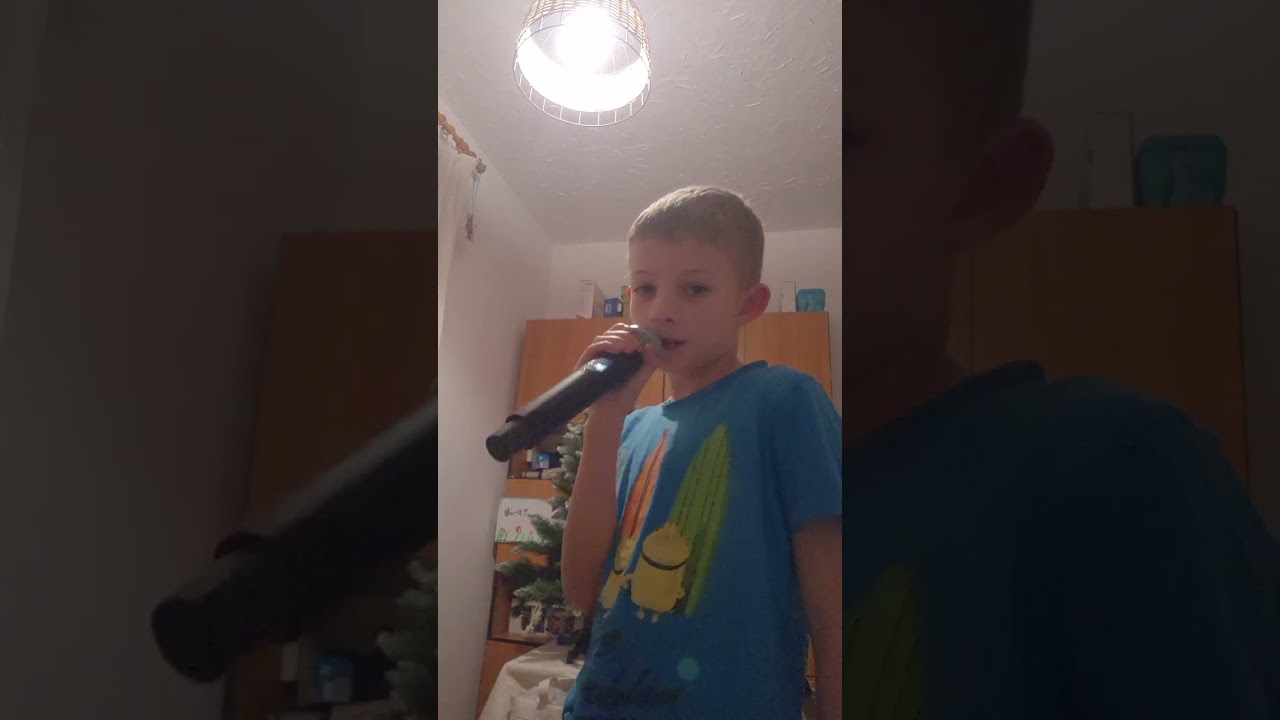 śpiewałem z nowych mikóooofonuw że tatom