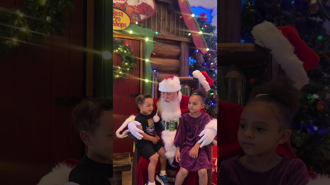 FREE Santa Photos at Bass Pro Shop 🎅🏽 | Santa’s Wonderland 2025 Review 
