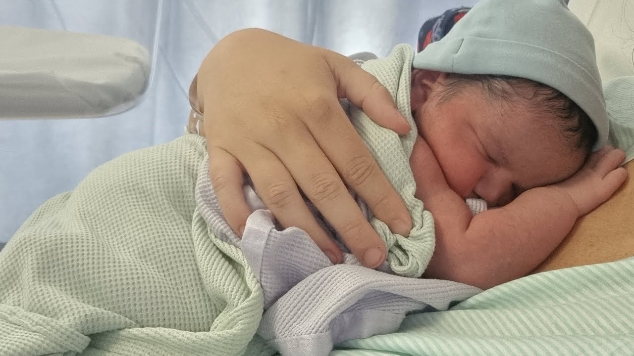 Family of 4 turns into 5. Meet our new addition 💙