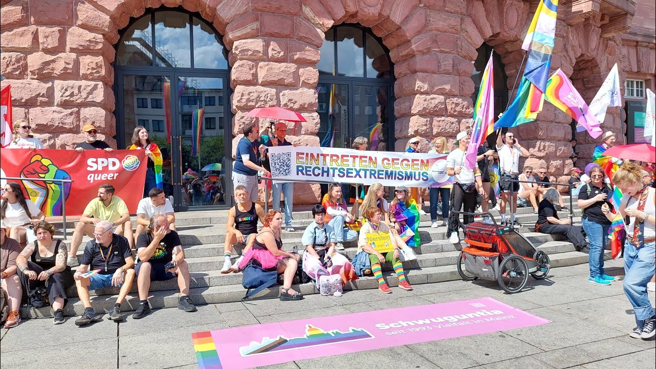 CSD Mainz 2025 Gay Pride Sommerschwüle Demo Parade Kundgebung & Party