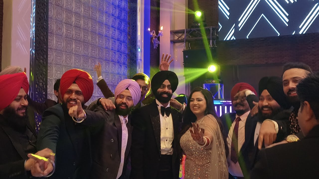 Very much enjoy at reception party🎉🫶|| #dance#reception#punjabi#punjabiwedding#party #newbeginnings🧿