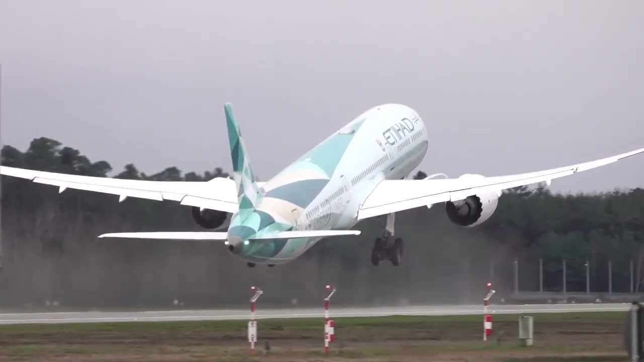 17 MINUTES of ACTION at Frankfurt Airport [FRA/ EDDF]