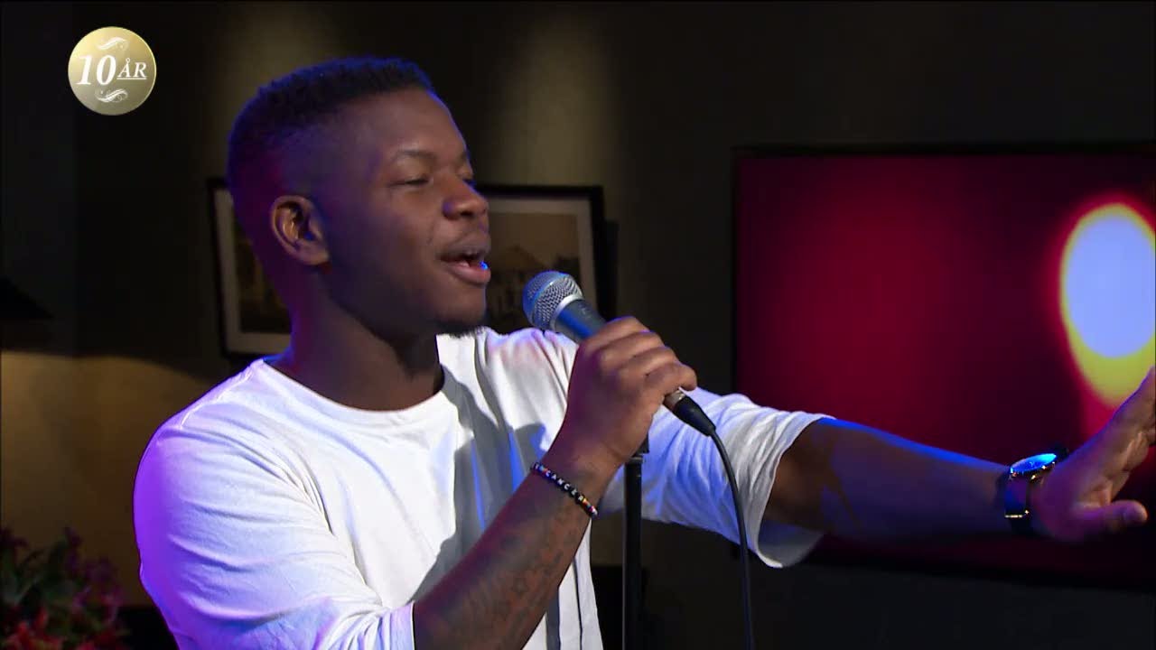 Finess - Stad i ljus (Live) - Malou Efter tio (TV4)