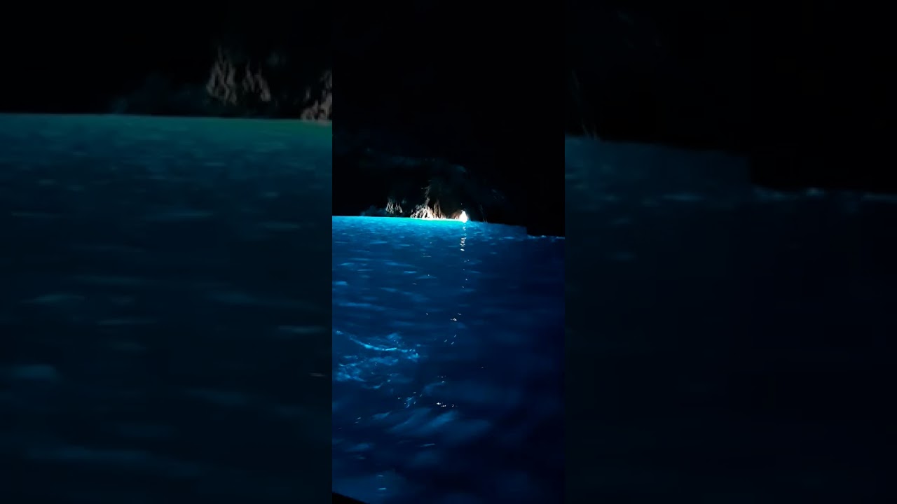 Amazing come si entrare nella Grotta azzurra Capri a Napoli.