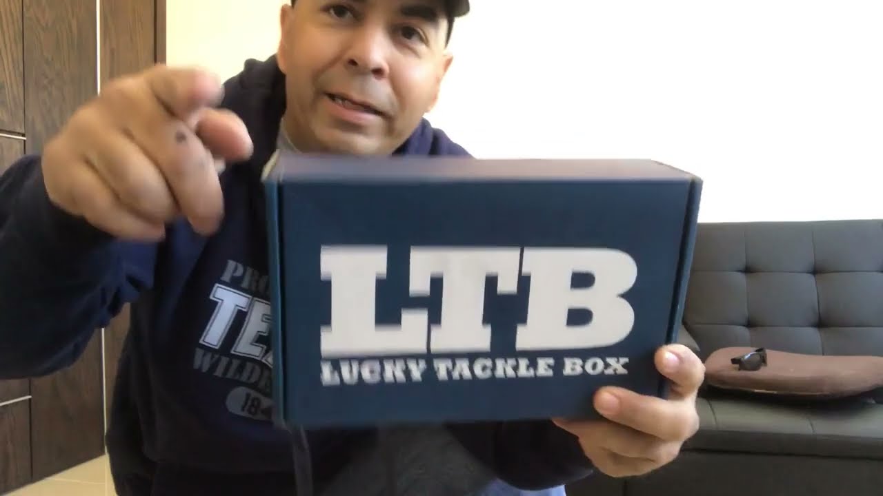Unboxing LuckyTackle box