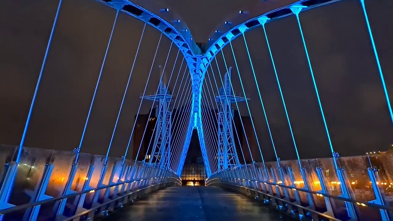 🇬🇧 МАНЧЕСТЕР 🎄🎅 - рождественская прогулка в MediaCityUK 2020 в 4К, Англия