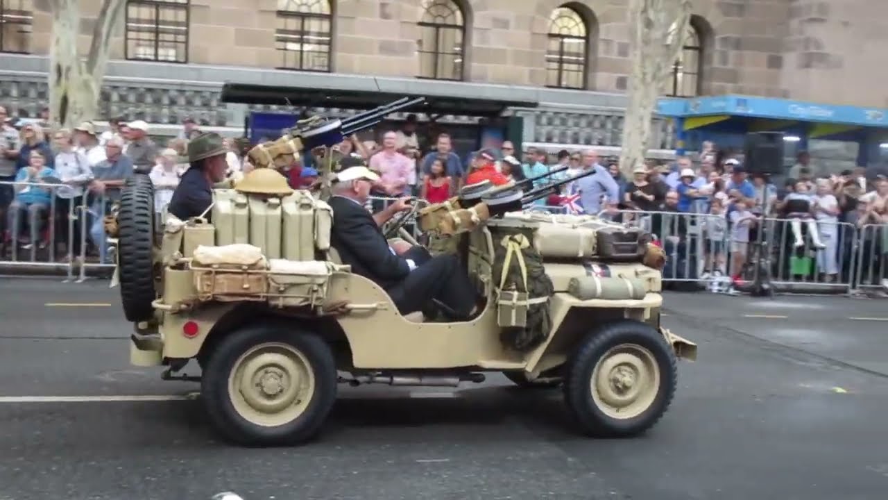 Vietnam Vets : RAEME :  Marching bands   ANZAC DAY Brisbane 2023