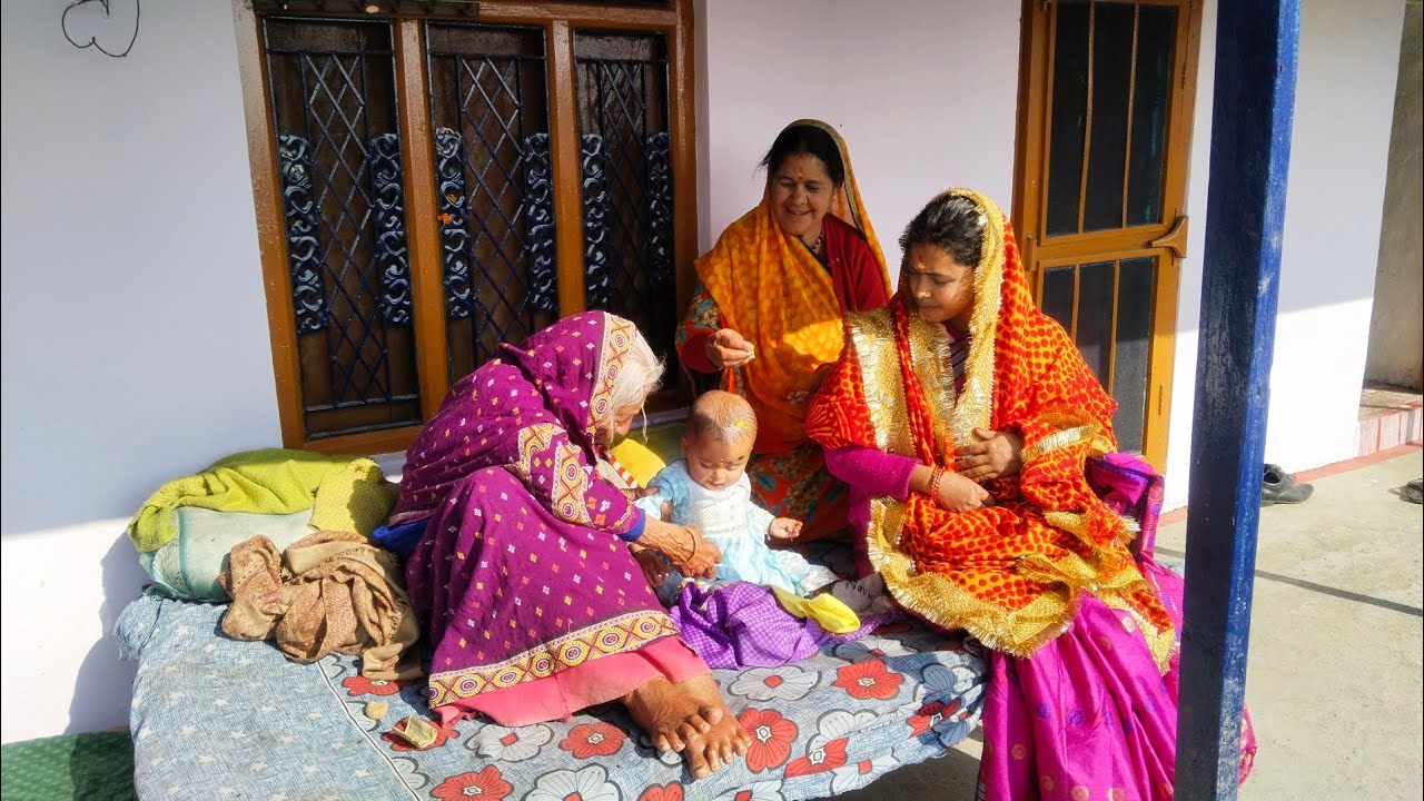 आज नंन्दनी का जन्मदिन हार्दिक शुभकामनाएं गांव की दिनचर्या में 
