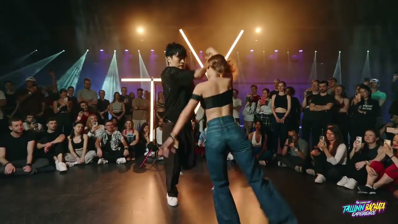 Siento Miedo by Ronny Dae performed by Masa & Polina Bachazouk