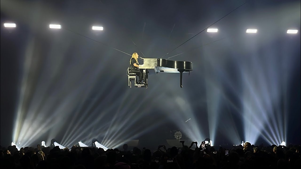 SANTA - mashup Le Paradis blanc & Désenchantée Live Zénith Paris 17.12.25