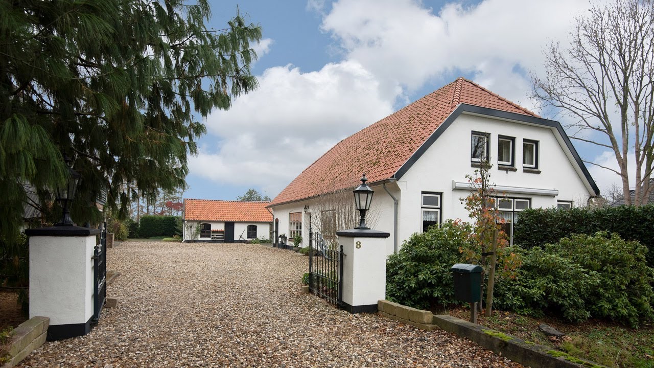 Verkocht | Landhuis Lindenlaan 8 te Alphen  | De Landerije Makelaars