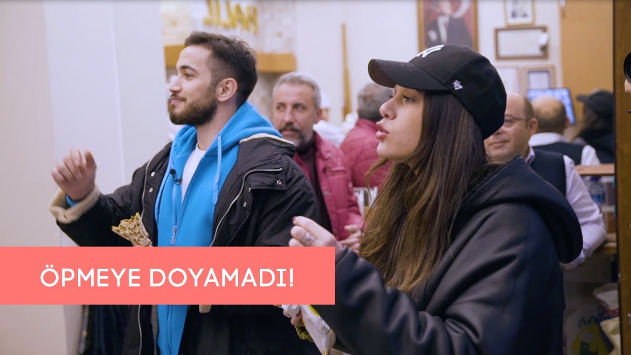 Öpmeye Doyamadı! - Kafayı Yersin!
