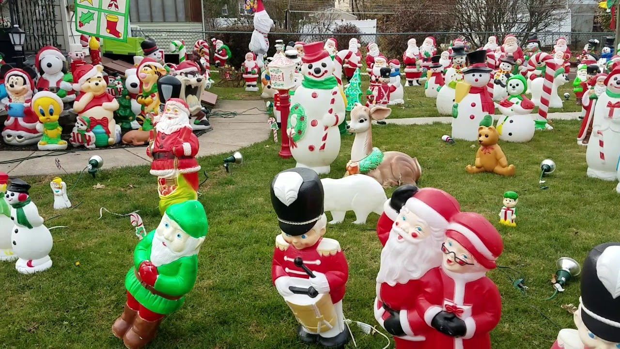 Most excellent blow mold display in Pennsylvania (PA)!!!