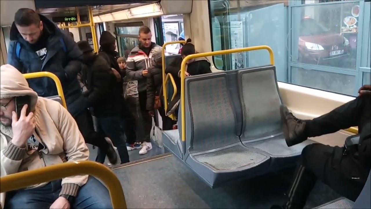 Saint-Denis en tramway (T1), 93, Seine Saint-Denis (14/01/2023)