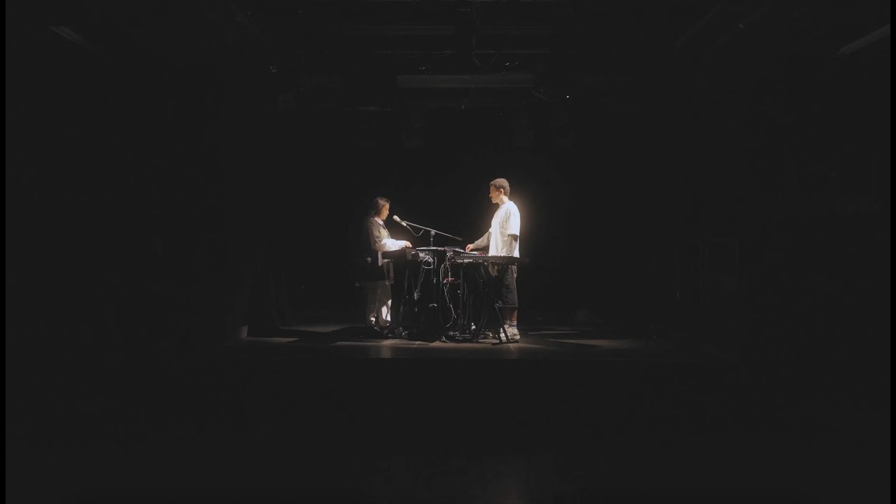 yuraa - Cold Hearted (Live Session)