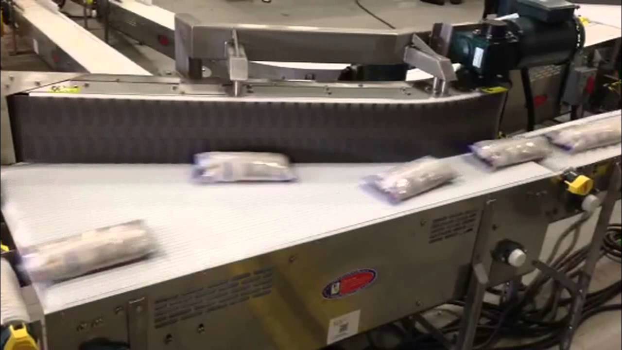 Simultaneous Release 2:1 Merge for Bagged Products by Multi-Conveyor