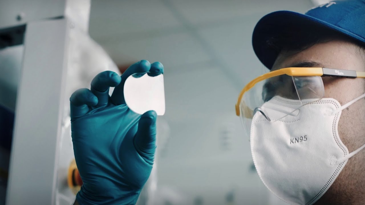 Building the foundation for an AR | MR | XR revolution 👓 | The pioneering story of Lumus & SCHOTT