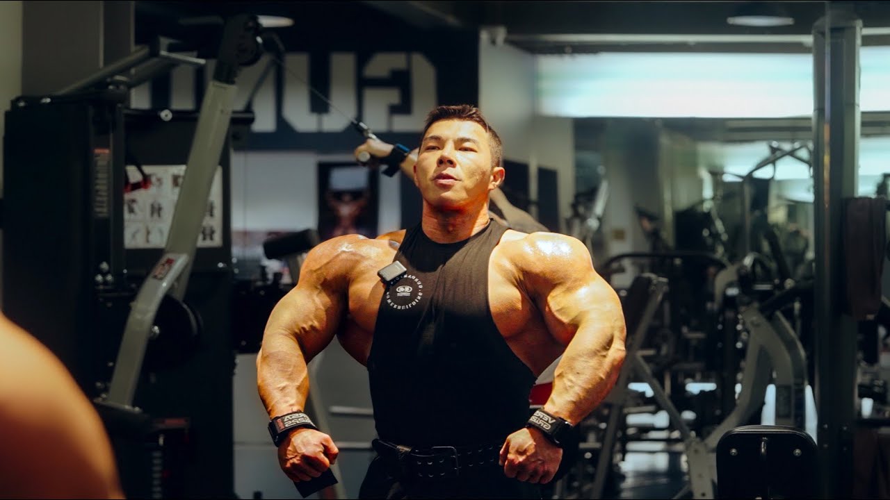 어깨가 커질 수 밖에 없는 운동
