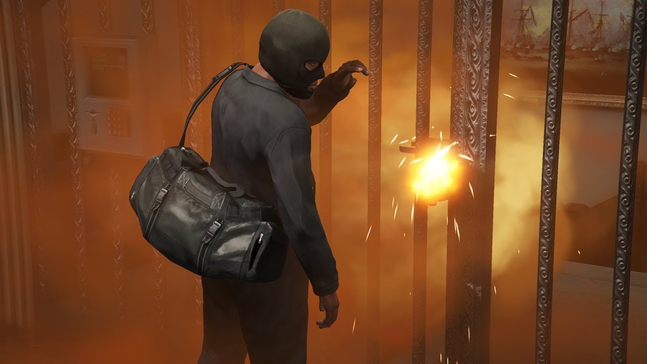 GTA 5 - Bank Heist Mission with Franklin! (F1 Car, Helicopter and Boat Escape)