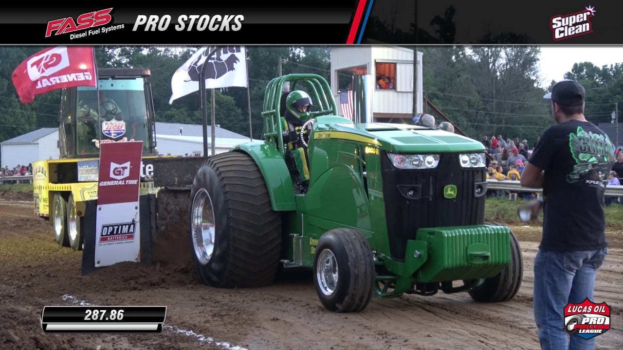 Pro Pulling 2019: Pro Stock Tractors pulling in Tampico, IN - Saturday