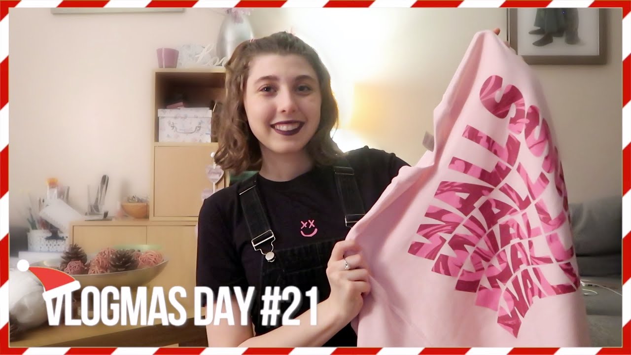 LOUIS TOMLINSON MERCH HAUL & UNBOXING! || Vlogmas Day #21
