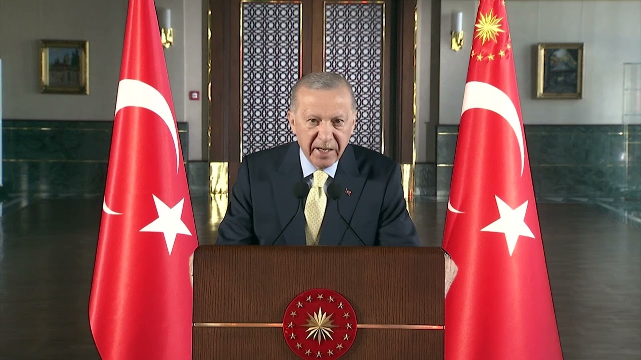 Cumhurbaşkanı Erdoğan'dan İlim Yayma cemiyeti yıld&ouml;n&uuml;m&uuml; mesajı